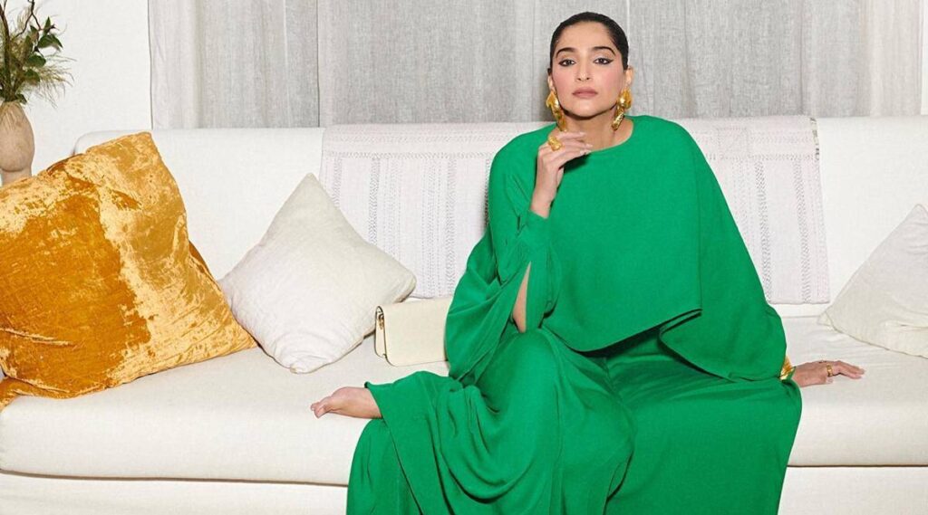 सोनम कपुरले मुम्बईको लक्जरी घर ३२.५ करोड भारुमा बेचिन्: रिपोर्ट : Icon Khabar