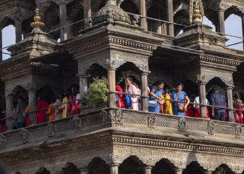 पाटनको कृष्ण मन्दिरमा भीड, ‘श्रीकृष्ण जन्माष्टमी’ पर्व आज देशभर मनाइदै