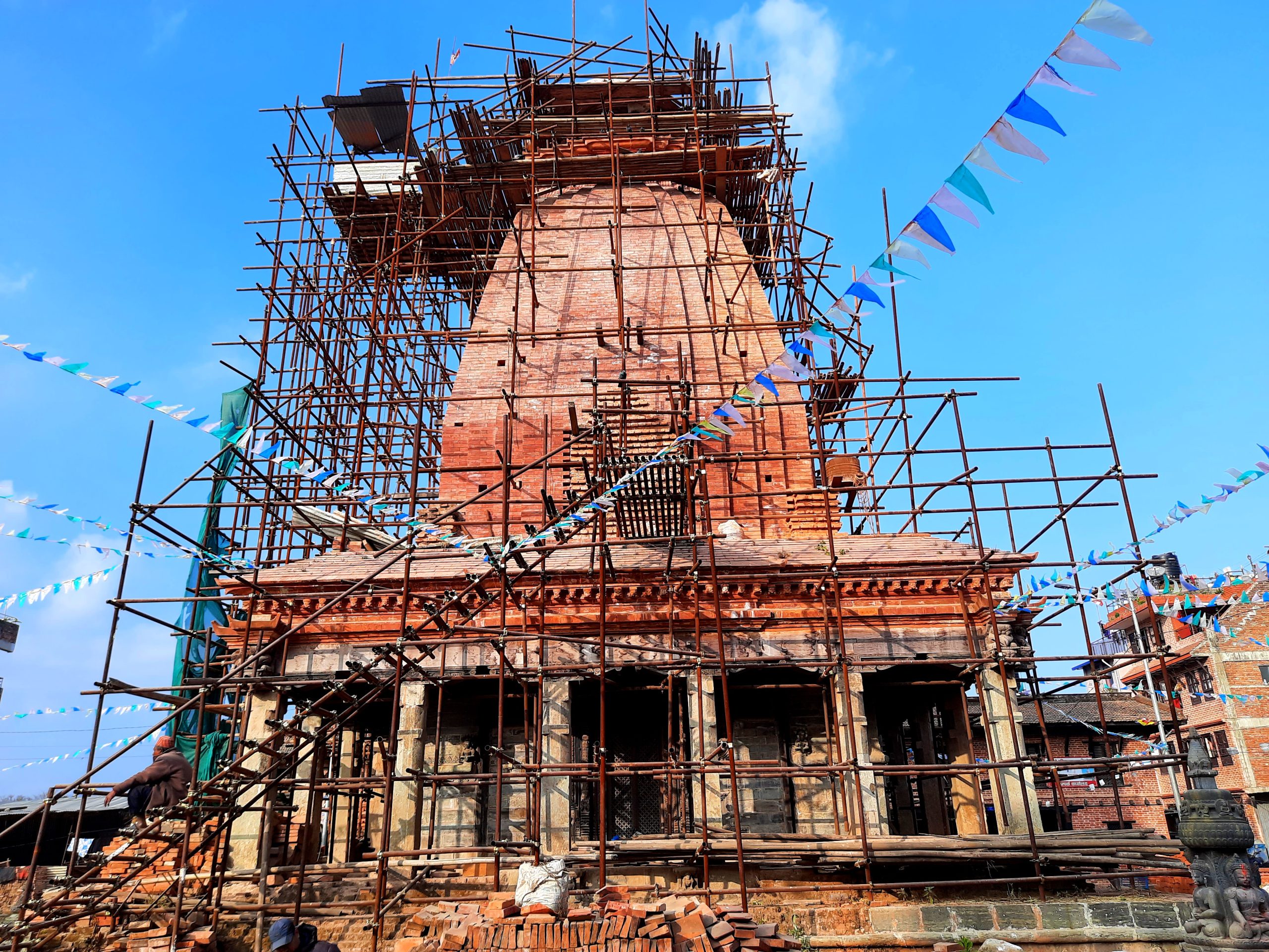 बुङ्मतीमा रहेको रातो मच्छिन्द्रनाथ मन्दिरको पुनर्निर्माणका लागि एक करोड रुपैयाँ बजेट विनियोजन : Icon Khabar