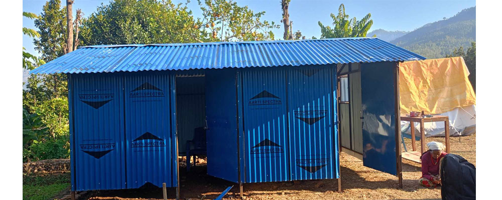 जाजरकोट भुकम्प: भूकम्पपीडितका लागि अस्थायी घर निर्माणको काम हुँदै : Icon Khabar