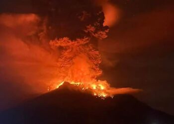 इन्डोनेसियाको सुलावेसी प्रान्तमा ज्वालामुखी विस्फोट, सुनामी निम्त्याउन सक्ने खतरा