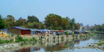 काठमाडौंका सुकुम्बासी बस्तीलाई विकल्प दिएर हटाउन सर्वोच्चकाे आदेश