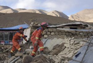 अझै धेरै मानिसहरूलाई बचाउने आशामा छन् उद्धारकर्मी डोन्ड्रुप छिरिङ