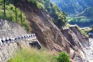 रोशी खोलाको बाढीले तहसनहस भएको काभ्रे र सिन्धुलीको सीमा छुट्याउन अध्ययन समिति गठन