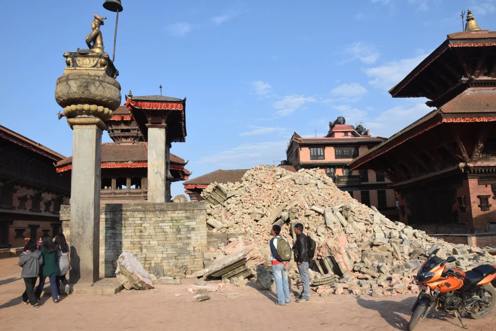 २०७२ साल वैशाख १२ गते आएको विनाशकारी भुकम्प: १ दशक पूरा