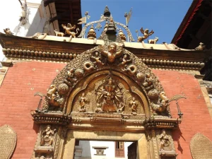 भक्तपुरको तलेजु भवानीलाई मूलघर भित्र्याइ दशैं सुरू