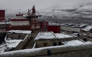 मुस्ताङको लोमान्थाङ, कोरला नाका र मुक्तिनाथ क्षेत्रमा यस वर्षको पहिलो हिमपात, अत्यधिक चिसो