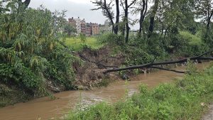 भक्तपुरको थुसाचा–हनुमानचा क्षेत्रमा पहिरो, विद्युत् आपूर्ति अवरुद्ध