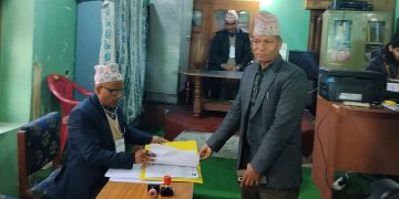दार्चुलामा नेमकिपाका रावलद्वारा निर्वाचनका लागि पहिलो मनोनयन पत्र दर्ता