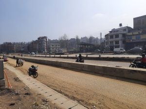 भक्तपुरको सूर्यविनायकदेखि धुलिखेलसम्म छ लेनमा सडक विस्तारको प्रगति ३ वर्षमा ६७ प्रतिशत मात्रै